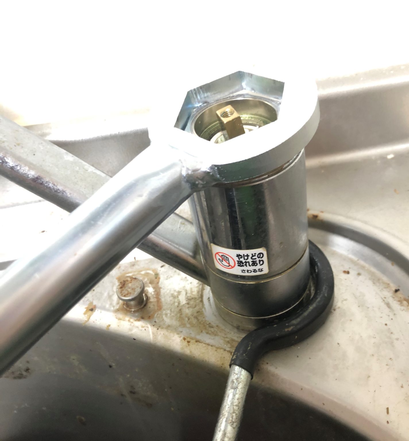 Kvk社の水道に分岐水栓cb Ske6を取り付けて食洗器を設置 必要な工具 手順を写真付きで解説 ぼっち暮らし